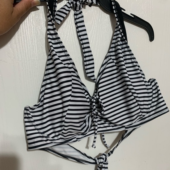 New - Picture 2 of 3